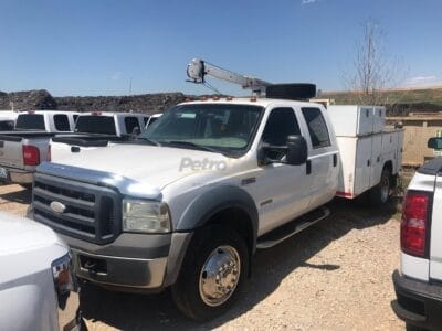 Ford F-550 Auto Crane Work Truck