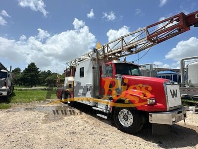 Western Star 4900 Swab Rig