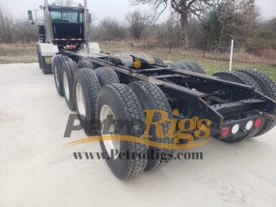 Peterbilt Twin Steer Truck